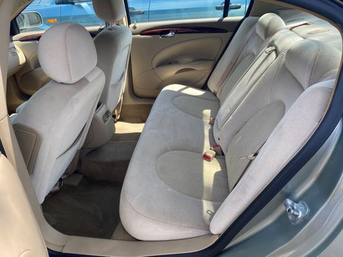 Used 2006 Buick Lucerne CX image 5