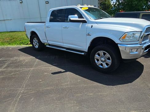 Used 2014 RAM 2500 4x4 Crew Cab Laramie image 1
