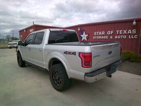 Used 2016 Ford F150 Lariat image 3