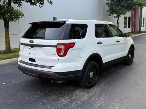 Used 2019 Ford Explorer 4WD Police Interceptor image 5