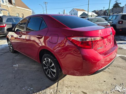 Used 2019 Toyota Corolla LE image 4