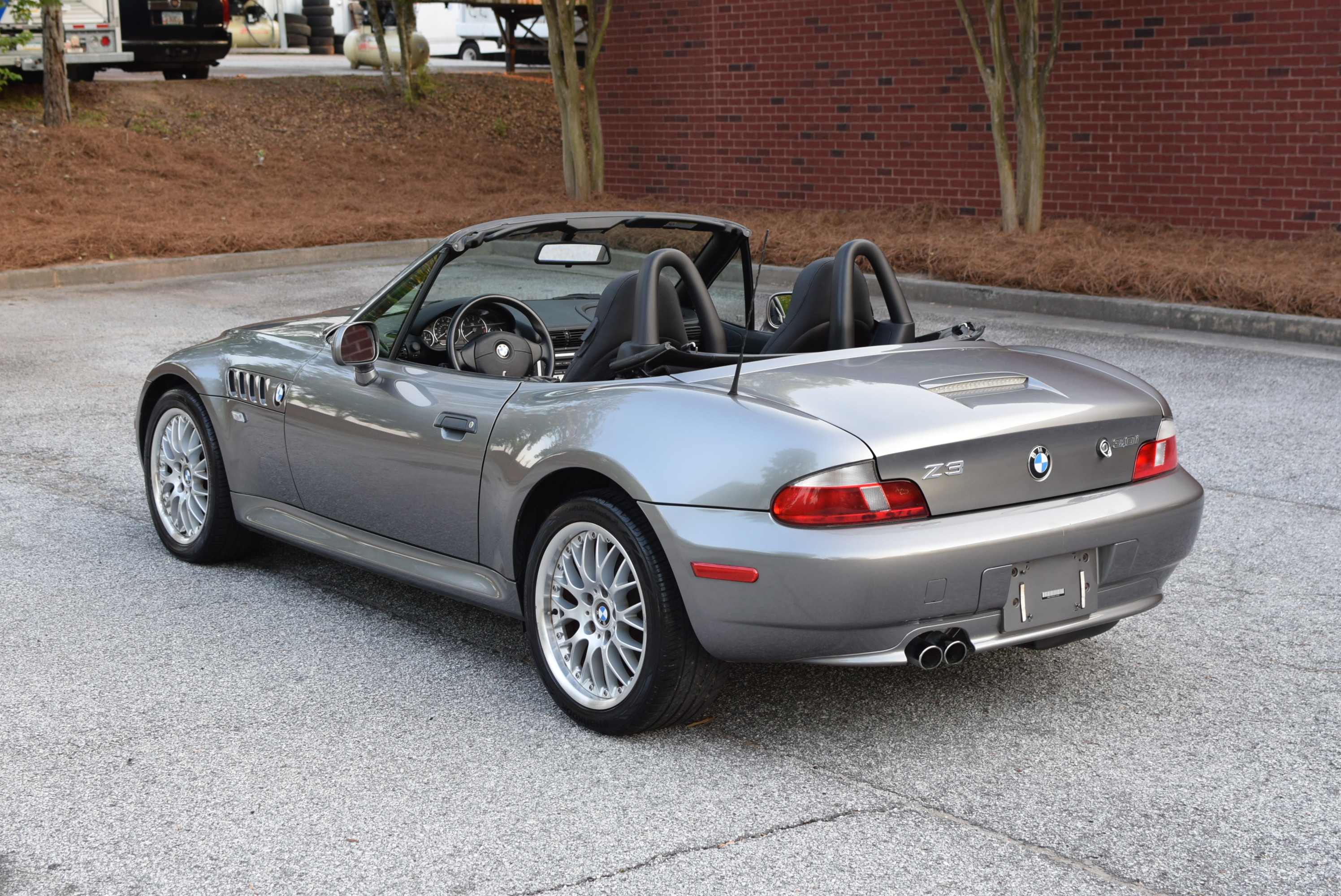 Used 2001 BMW Z3 3.0i RWD image 11