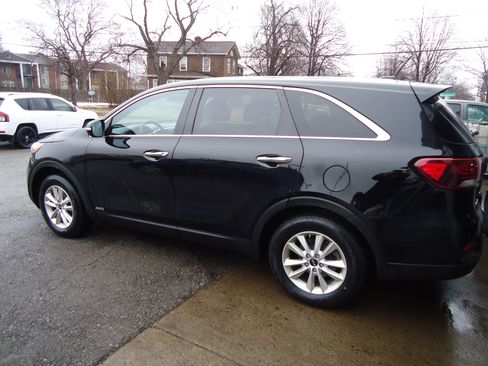 Used 2019 Kia Sorento LX image 6