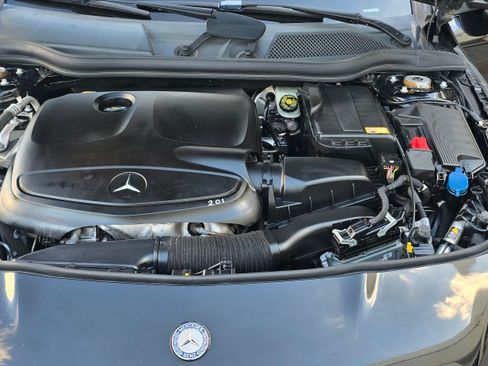 Used 2014 Mercedes-Benz CLA 250 image 31