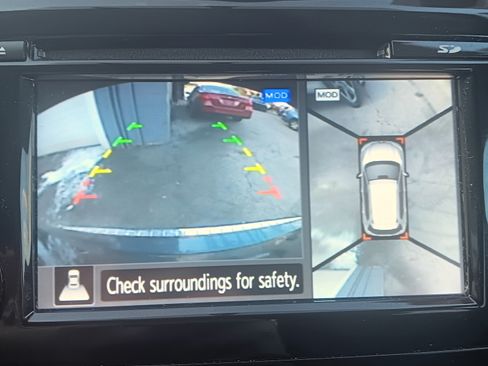 Used 2015 Nissan Rogue SV image 17