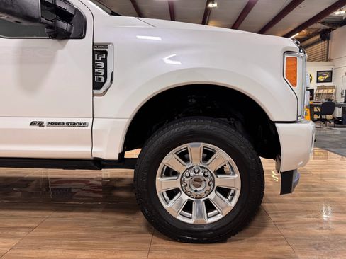 Used 2017 Ford F350 Platinum image 4