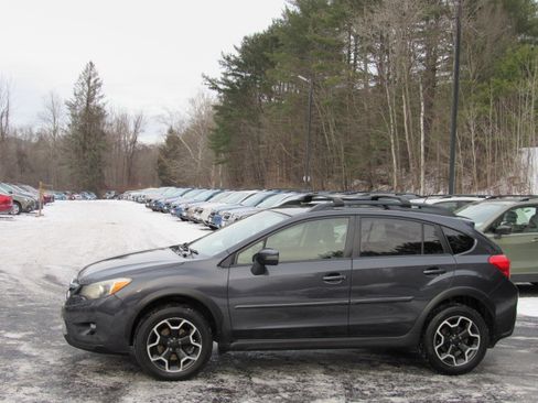 Used 2015 Subaru XV Crosstrek 2.0i Limited image 4