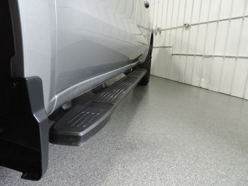 Used 2024 Chevrolet Silverado 1500 RST AWD/4WD image 18