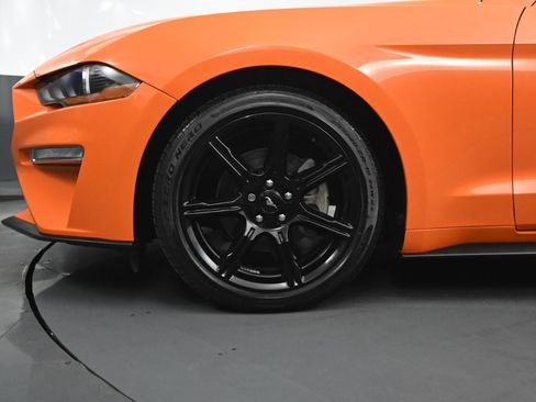 Used 2020 Ford Mustang Premium image 9