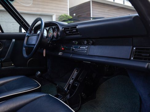 Used 1988 Porsche 911 Carrera image 27