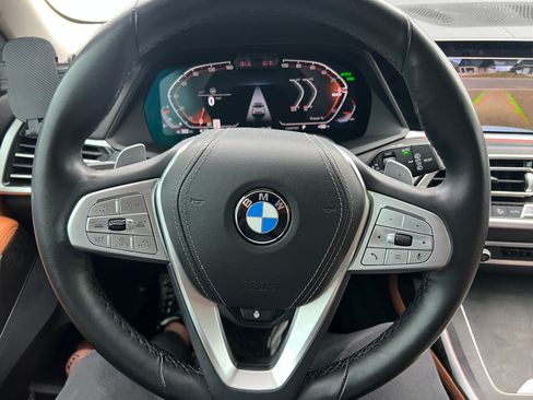 Used 2022 BMW X7 xDrive40i image 2