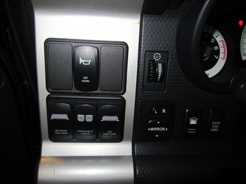 Used 2007 Toyota FJ Cruiser image 4