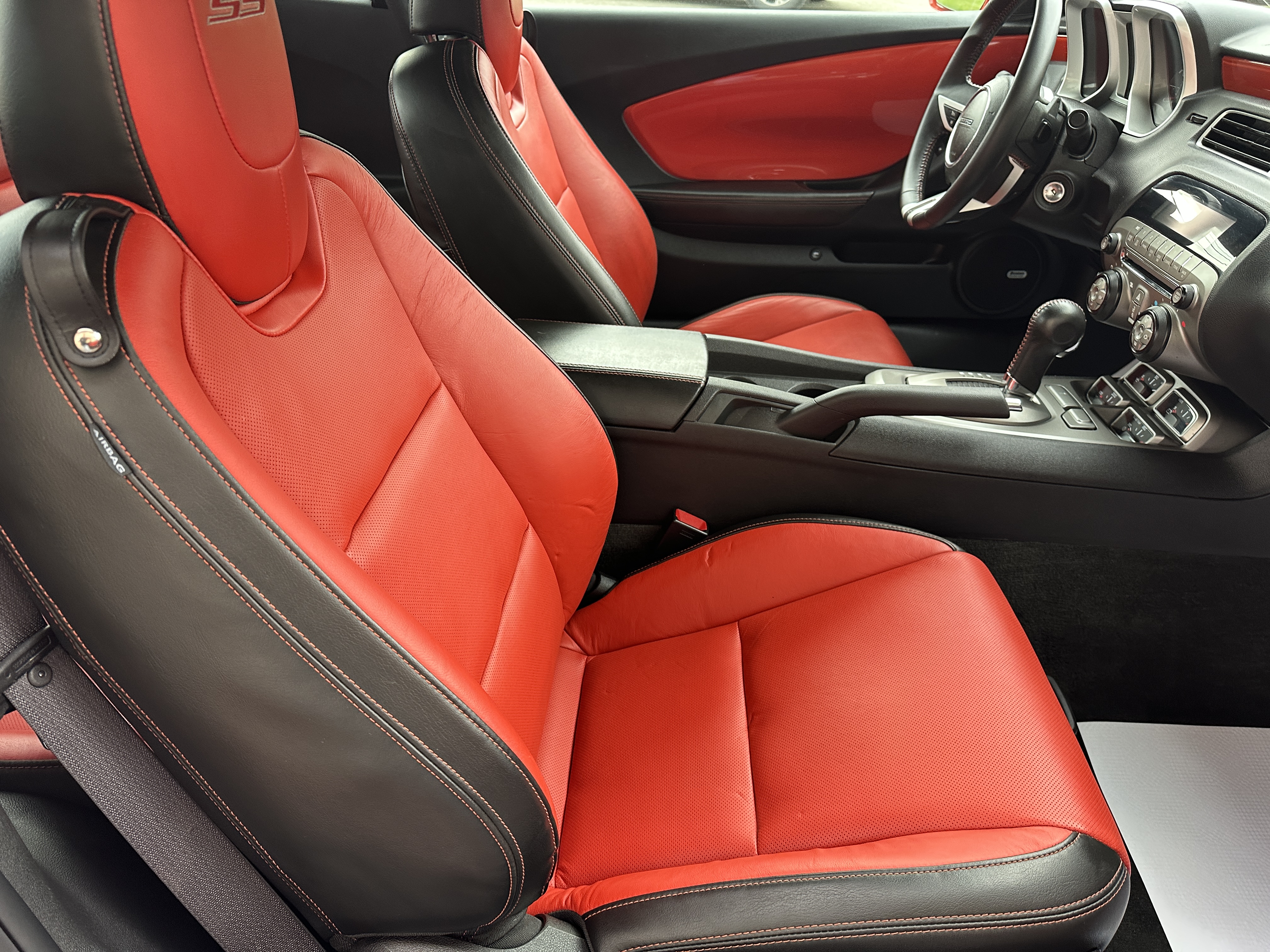 Used 2010 Chevrolet Camaro SS Coupe w/ 2SS RWD image 12