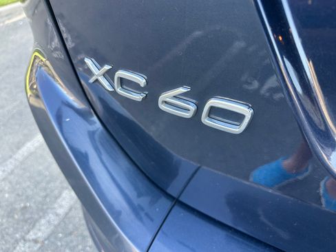 Used 2015 Volvo XC60 T5 Platinum image 9