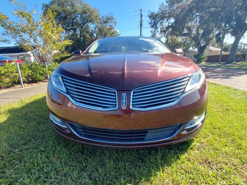 Used 2015 Lincoln MKZ image 2
