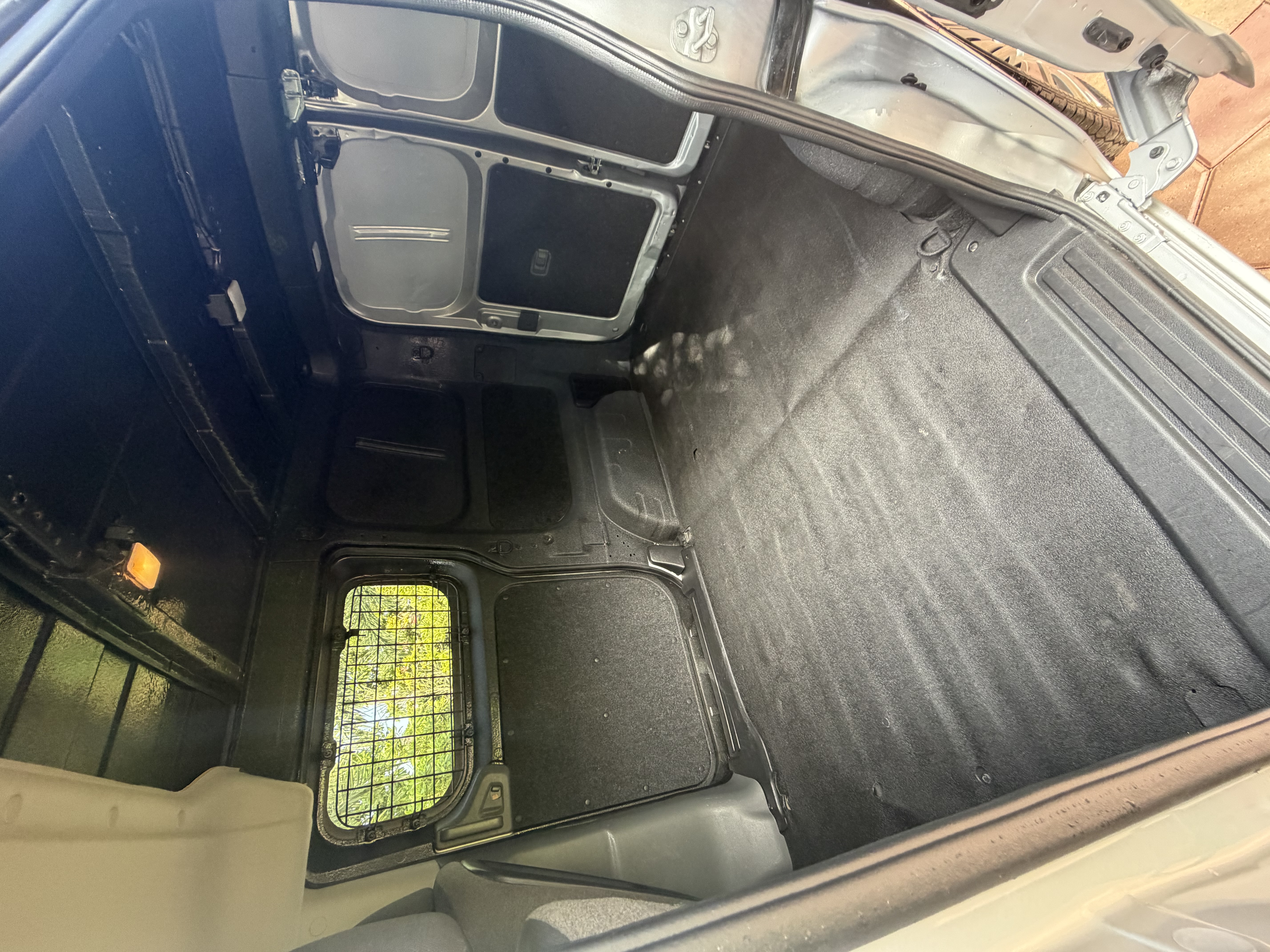 Used 2020 Nissan NV200 SV Van 4D FWD image 8