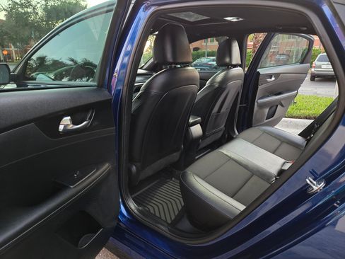 Used 2021 Kia Forte GT-Line image 21