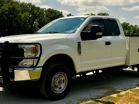 Used 2022 Ford F250 4x4 SuperCab Super Duty image 11
