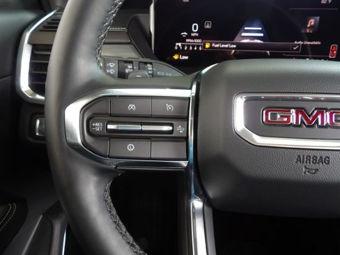 Used 2026 GMC Acadia FWD Elevation image 26