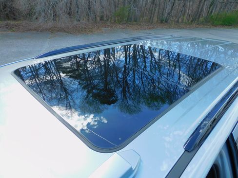 Used 2025 Chevrolet Tahoe Z71 image 32