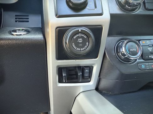 Used 2019 Ford F150 Lariat image 40