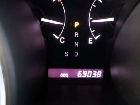 Used 2013 Toyota Highlander LE Plus image 23