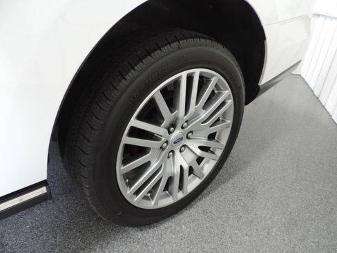 Used 2023 Ford Expedition Limited image 17