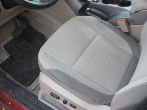 Used 2014 Ford Escape SE image 9