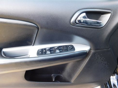 Used 2017 Dodge Journey Crossroad image 13