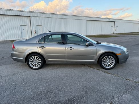 Used 2009 Mercury Milan Premier image 5