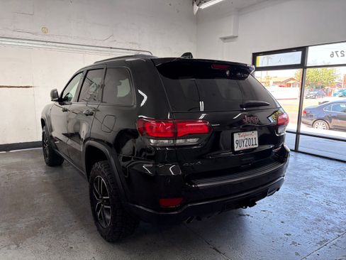 Used 2020 Jeep Grand Cherokee 4WD Trailhawk image 6