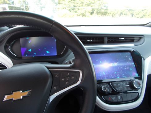 Used 2017 Chevrolet Bolt Premier image 27