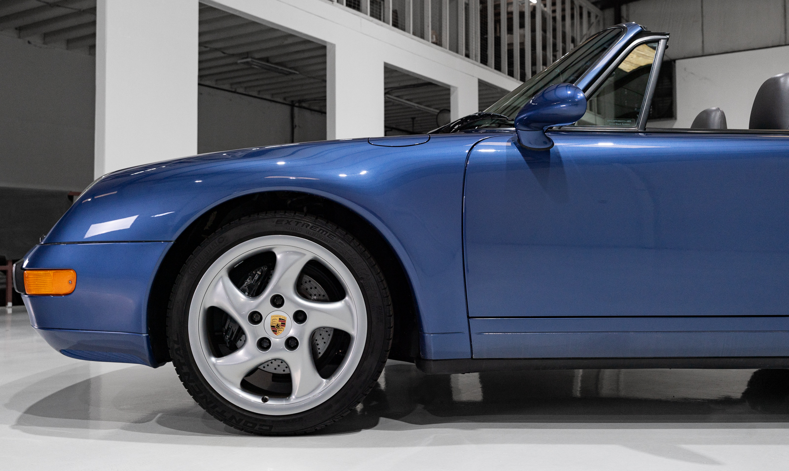 Used 1997 Porsche 911 Carrera Cabriolet RWD image 12