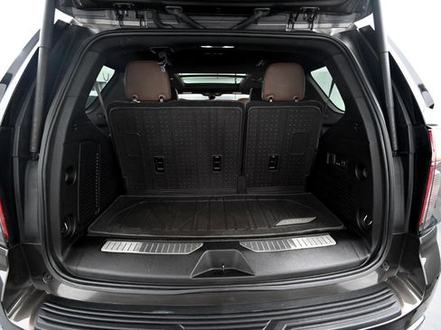 Used 2021 Chevrolet Tahoe High Country image 53