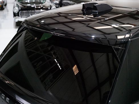 Used 2025 Land Rover Range Rover SE image 43