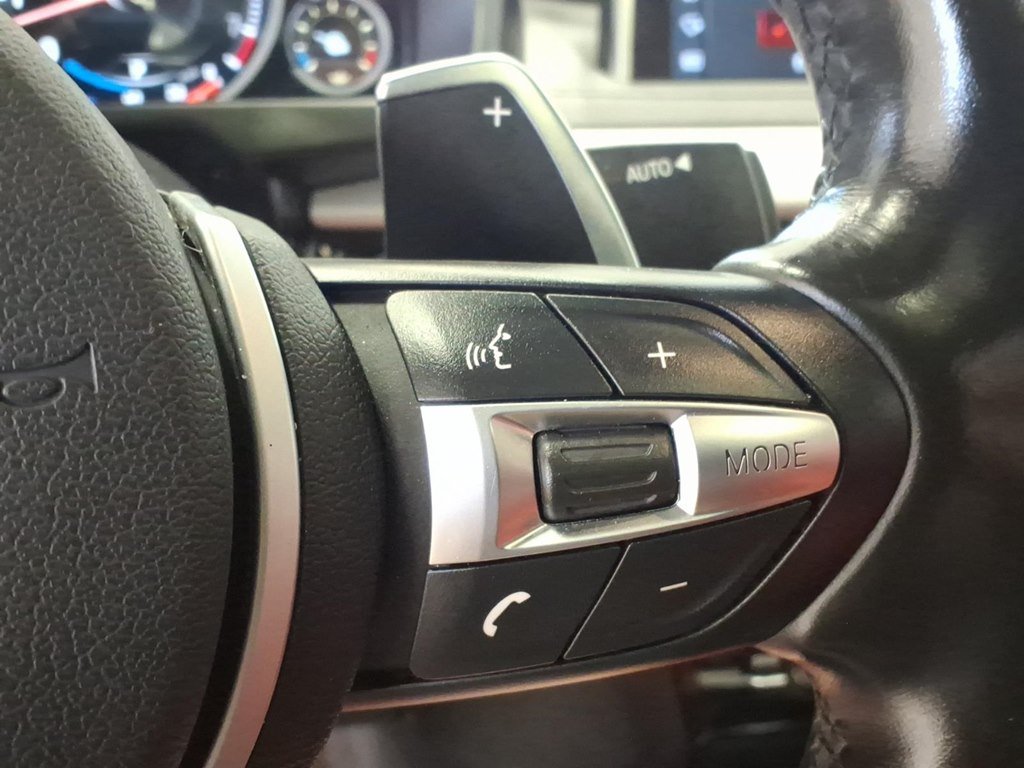 Used 2018 BMW X6 xDrive35i w/ M-Sport Package AWD/4WD image 12