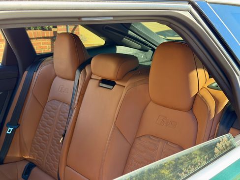 Used 2023 Audi RS 6 image 5