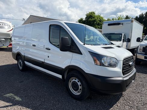 Used 2019 Ford Transit 150 130 Low Roof RWD image 6