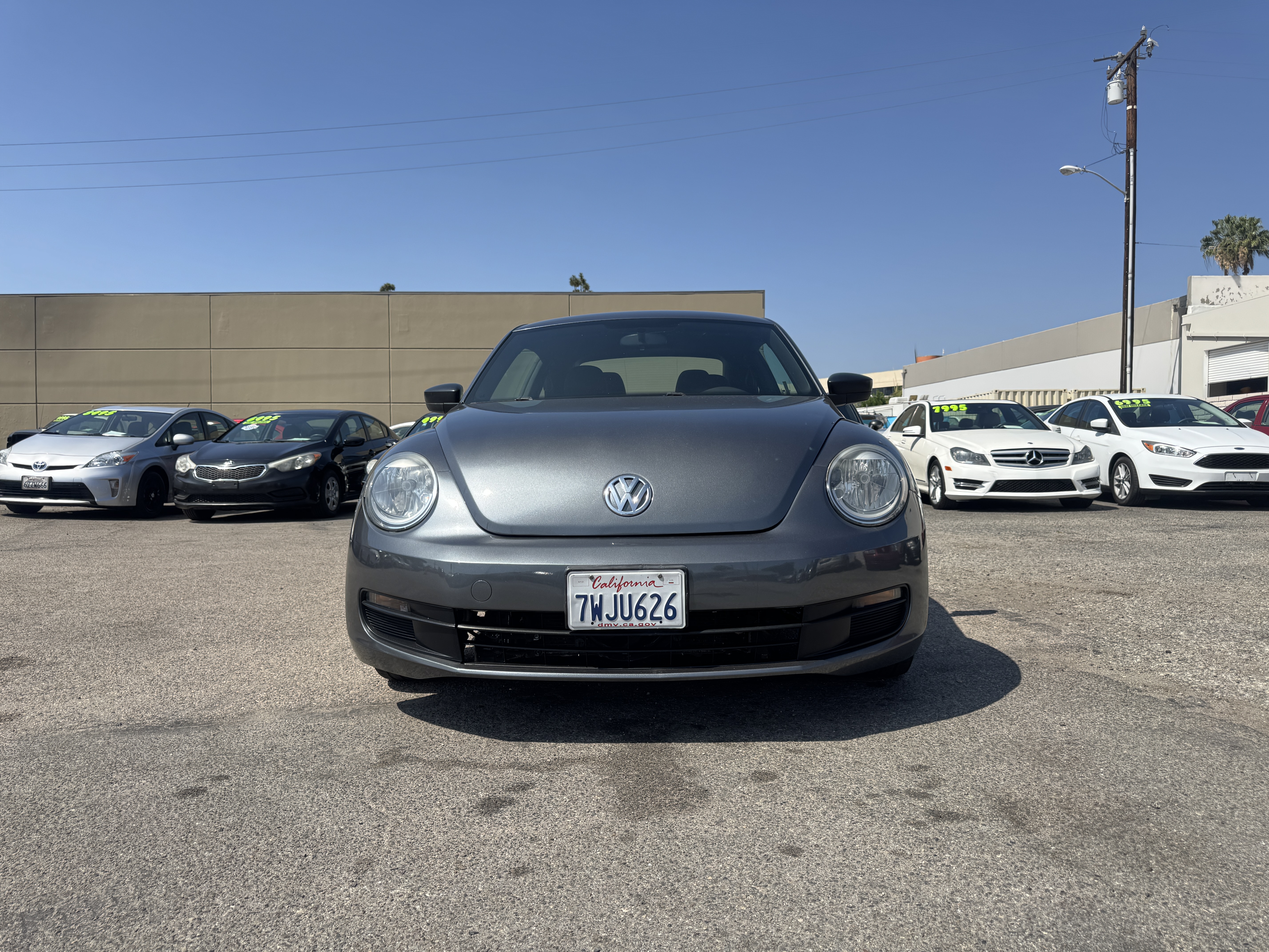 Used 2014 Volkswagen Beetle Coupe FWD image 13