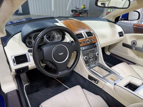 Used 2014 Aston Martin DB9 RWD image 24