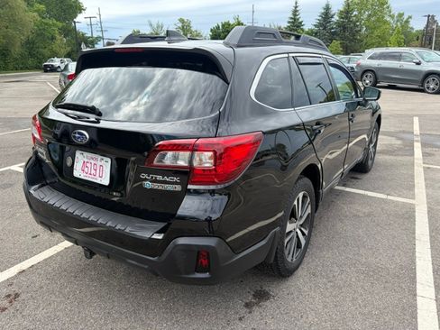 Used 2018 Subaru Outback 2.5i Limited AWD/4WD image 5