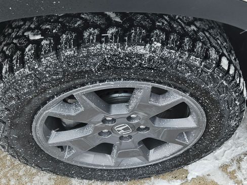 Used 2025 Honda Passport TrailSport image 11