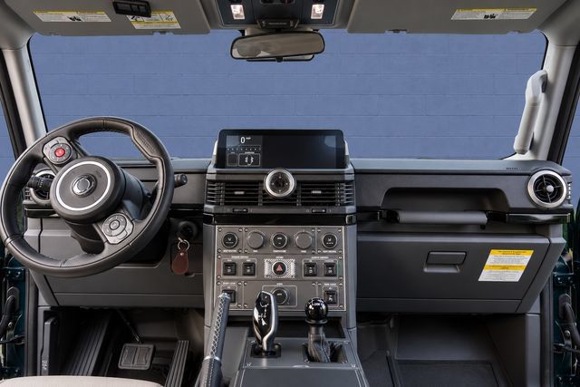 Used 2025 INEOS Grenadier Station Wagon AWD/4WD image 14