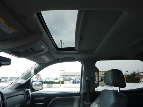 Used 2017 Chevrolet Silverado 1500 LTZ Z71 image 22