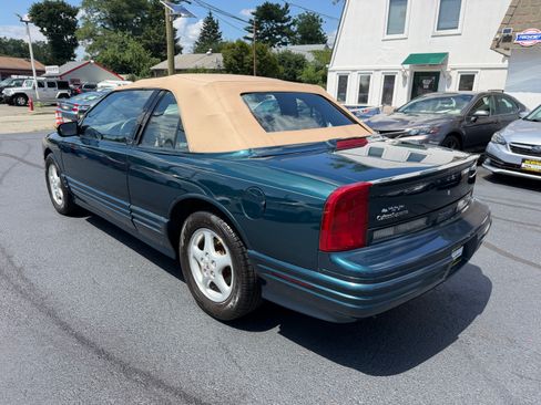 Used 1995 Oldsmobile Cutlass Supreme Convertible FWD image 69