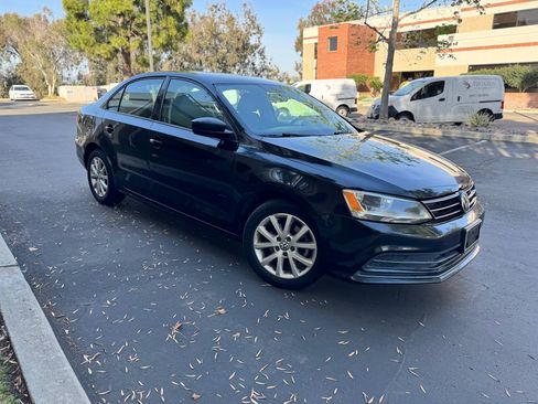 Used 2015 Volkswagen Jetta SE Sedan FWD image 4