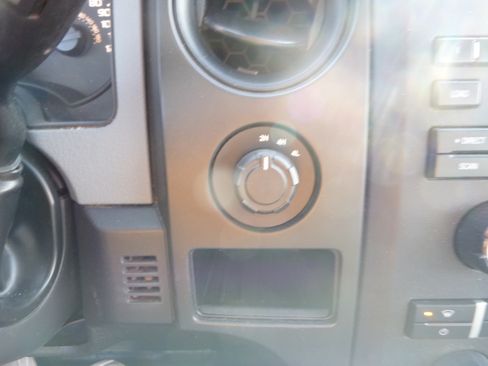 Used 2014 Ford F150 STX image 20