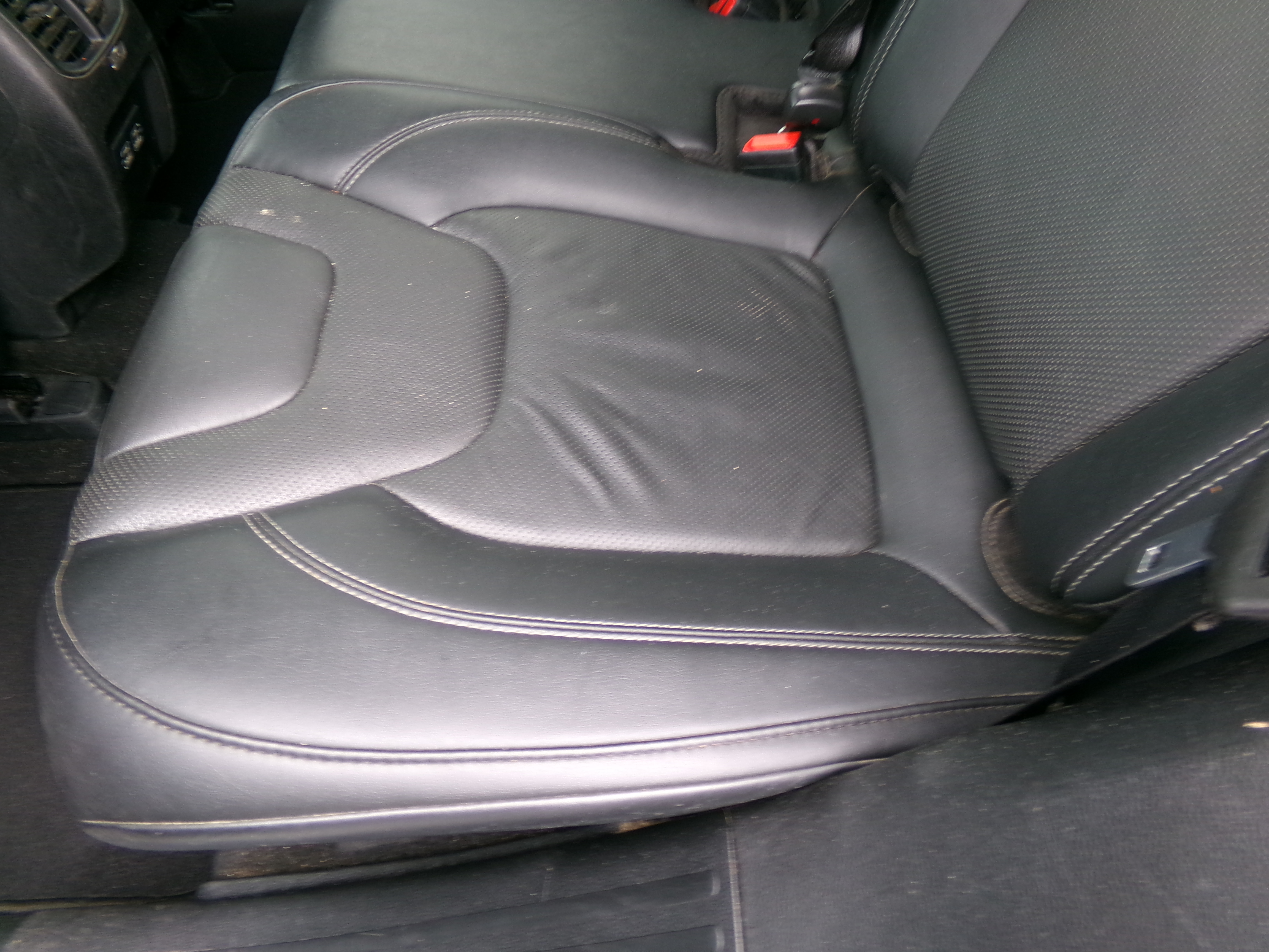 Used 2021 Jeep Cherokee 4WD Latitude Lux image 10