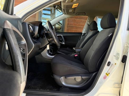 Used 2007 Toyota RAV4 Sport image 9