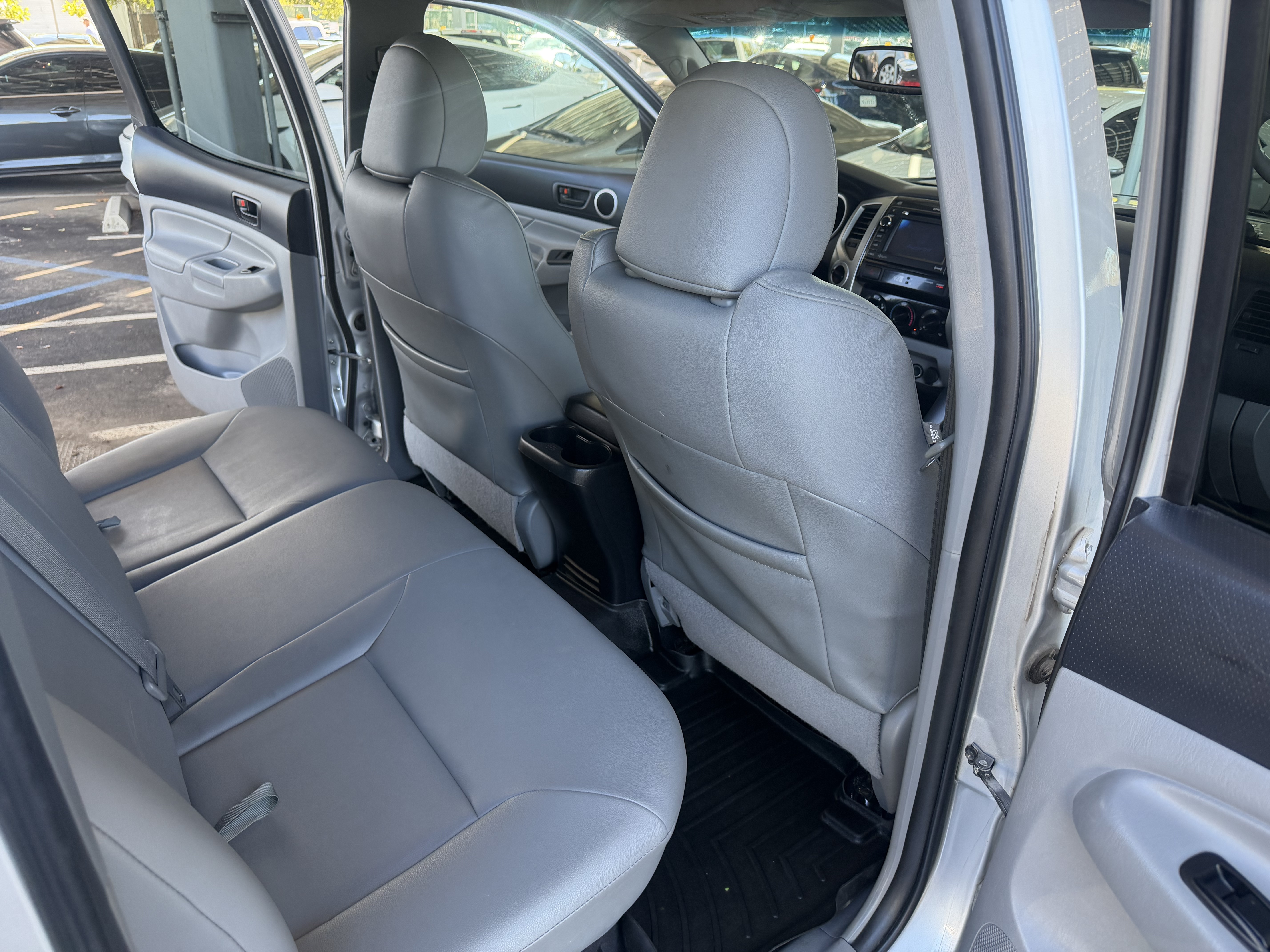 Used 2013 Toyota Tacoma 4x4 Double Cab Limited image 30